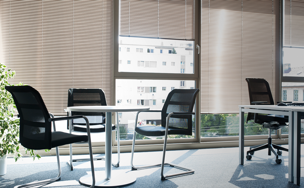 serramenti-finextra-TENDE-OSCURANTI