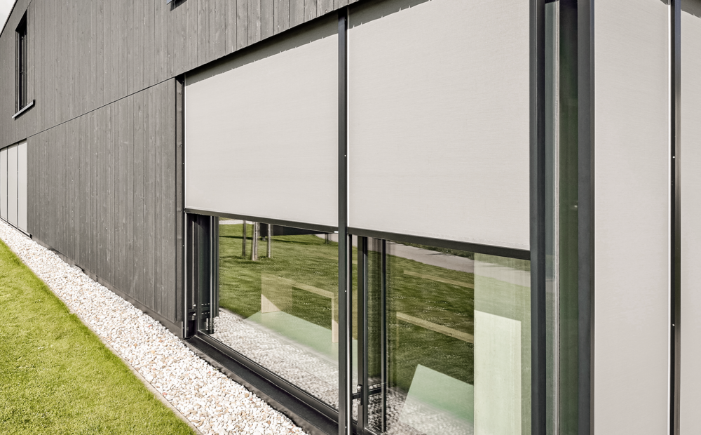 tenda oscurante hella Como, installazione tenda oscuro Como città